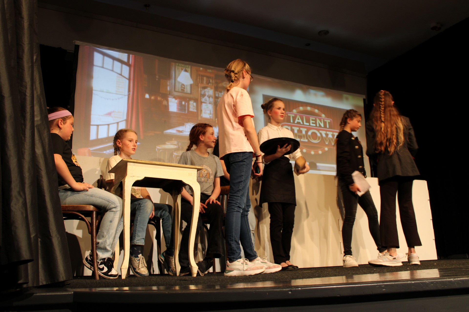 Foto’s optreden 14 april Op naar de Top! post thumbnail image